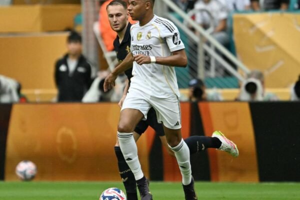 “Mbappé Nearing Full Fitness, Confirms Coach Alonso as Real Advance to Club World Cup Quarterfinals”